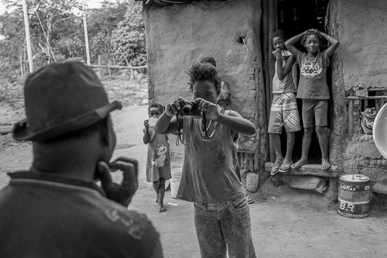 Fotógrafo J. R. Ripper vem a BH para apresentar projeto que vai doar seu acervo ao Brasil